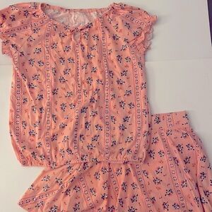2 PIECE TOP AND SKIRT, pretty peach with flowers,  Girls XXL 16, worn once